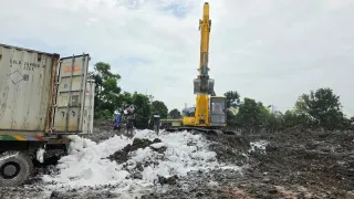 চট্টগ্রাম বন্দরে ৩ হাজার ২২৬ টন মেয়াদোত্তীর্ণ ও নষ্ট পণ্য ধ্বংস শুরু