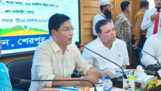 চীনের বুলেট ট্রেন দেশে আনার চেষ্টা চলছে: বিমানমন্ত্রী