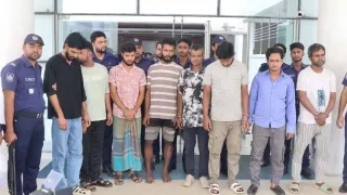 রোগী সেজে চিকিৎসককে গুলি করার হুমকি, ডেভিড ইমনের ৭ সহযোগী গ্রেপ্তার