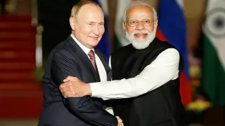ব্রিকস সম্মেলনে যোগ দিতে নয়াদিল্লিতে পুতিন, মোদির সঙ্গে বৈঠক আজ