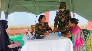 রাঙামাটিতে দুর্গম মানুষের পাশে সেনাবাহিনী
